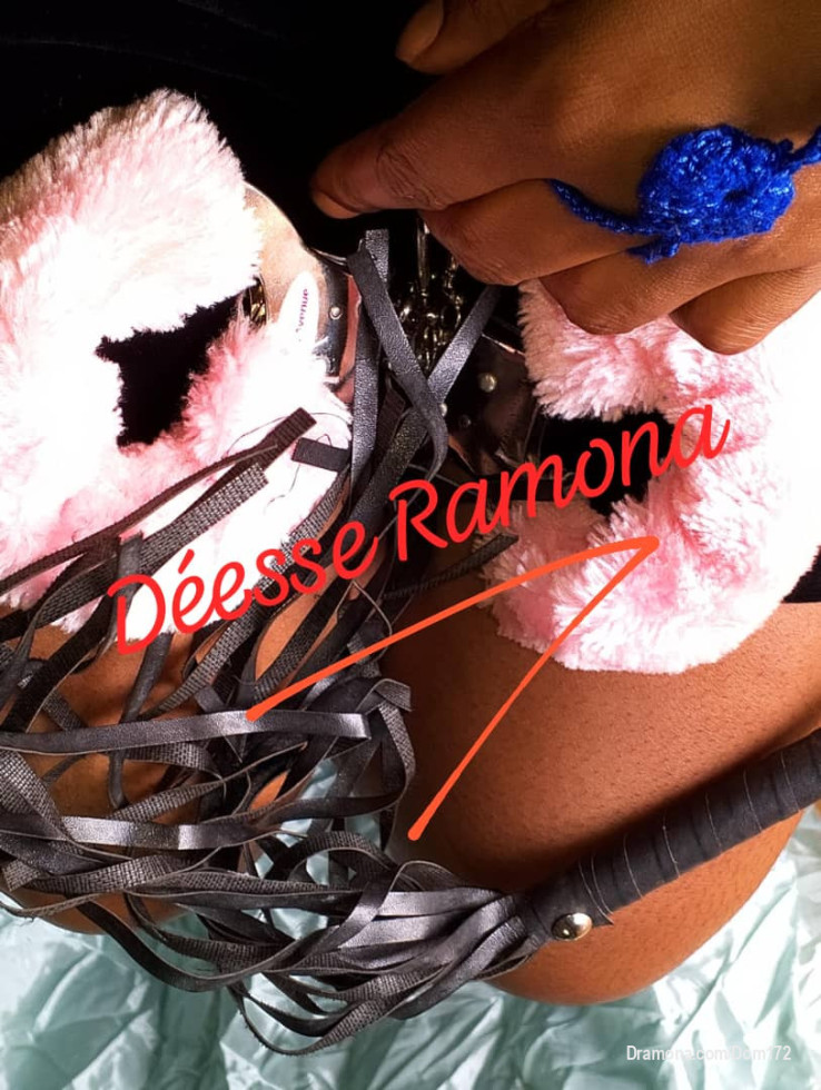 QUAND L'APPEL DE TON DÉSIR RETENTI 
Si tu ressens souvent le désir qu'une femme fasse de toi son chien toutou et serviteur, alors tu dois certainement avoir des tendances à la soumission BDSM.  
*ABONNE TOI POUR SUIVRE LE PROGRAMME D'ÉDUCATION À LA SOUMISSION BDSM sur https://dramona.com/Dom172
Je suis Dominatrice BDSM. Mes photos fétiches et Vidéo de séances BDSM réelles tournées au kamer sont en vente.
N'hésitez pas à faire des dons pour soutenir le projet de mise sur pied d'une communauté BDSM au Cameroun. Si vous voulez en savoir plus contactez nous. 
Inscription sur le site est gratuite via le lien https://dramona.com/signup